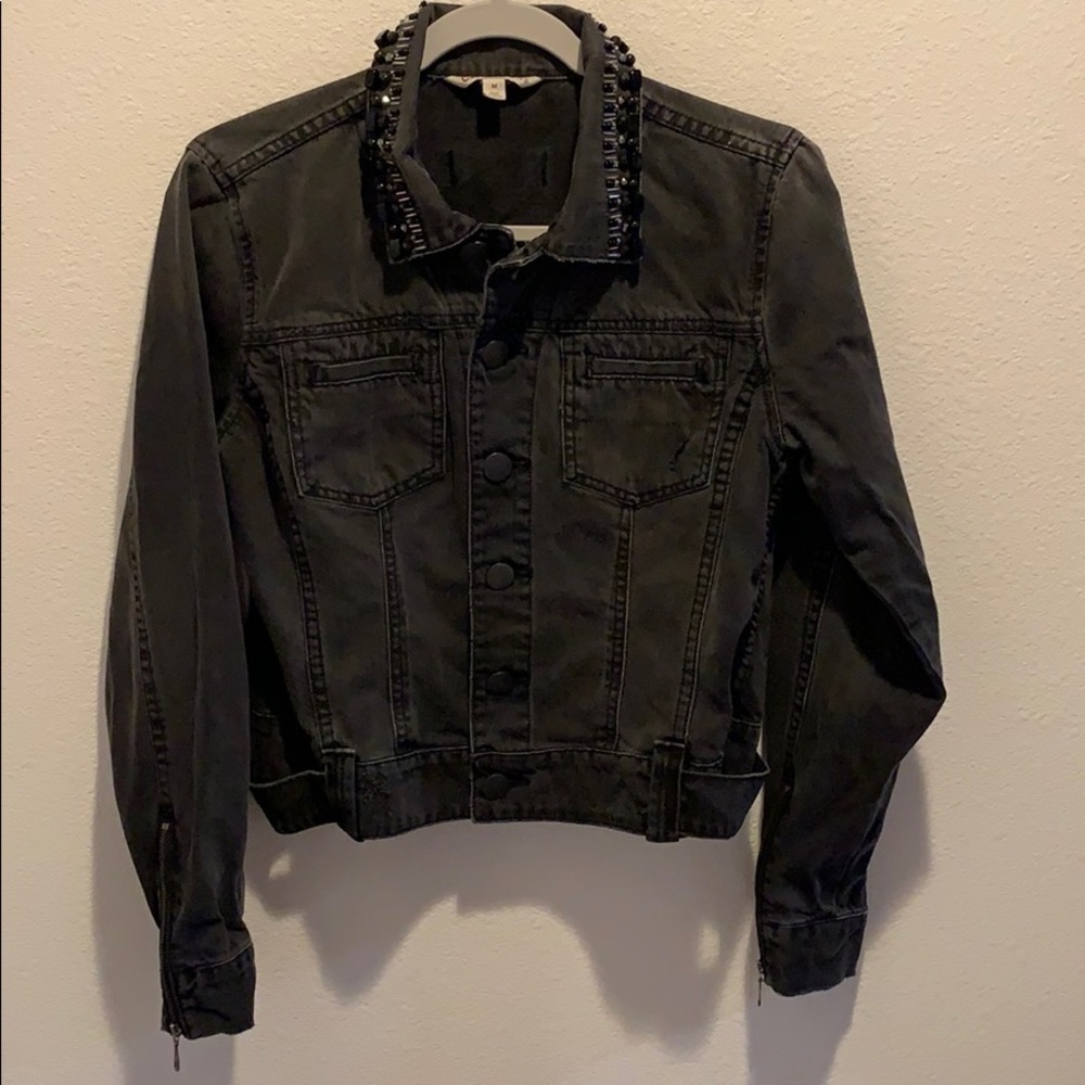 CAbi JEANS black cropped denim jacket. Size M.​​​​​​​​​​​​​​​​​​​​​​